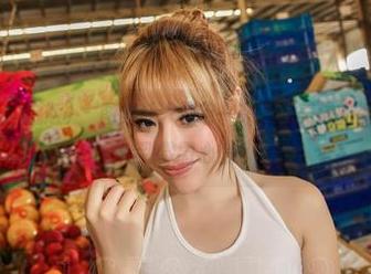 AISS爱丝(黄金版) - 图集让人眼前一亮，亚美依的裤里丝让我感到微微心慌