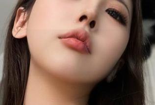 谁说Cat Demon喵崽只有萌？全套女子高生写真也来啦