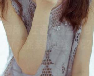 GIRLT果团网 - 王语纯白丝图包，像是只为了满足某种好奇心吧？