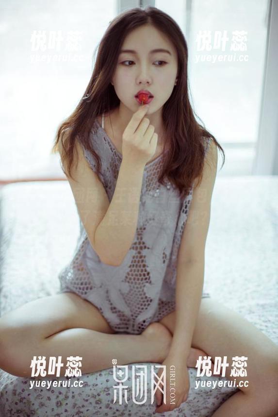 GIRLT果团网-王语纯 GIRLT果团网 - 王语纯白丝图包,像是只为了满足某种好奇心吧?