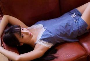 GIRLT果团网 - 听说裴希西的黑丝全集又被热评了！来瞄一眼？