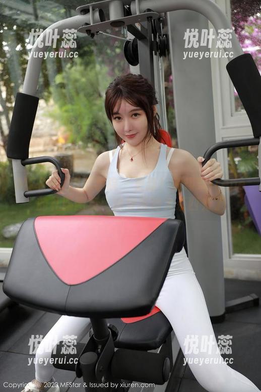 MFStar模范学院 - 更新！萌琪琪Irene的礼服图集：这穿搭能大杀四方了