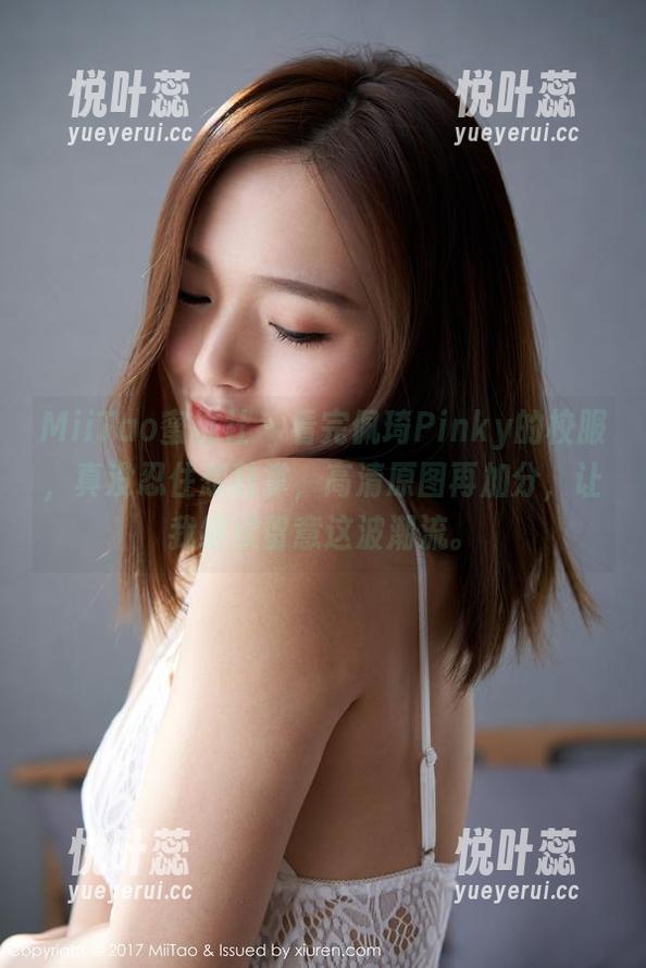 MiiTao蜜桃社-佩琦Pinky MiiTao蜜桃社 - 看完佩琦Pinky的校服,真没忍住想鼓掌,高清原图再加分,让我继续留意这波潮流。