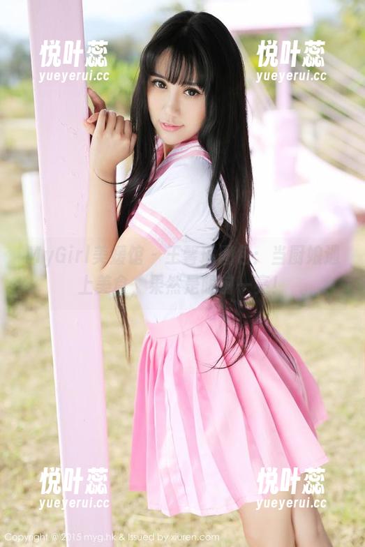 MyGirl美媛馆 - 王馨瑶图包：当厨娘遇上美食，果然是眼前一亮！