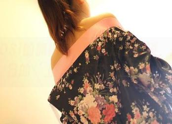 让ROSI的旗袍图包带你走出平淡，把每日的‘上班’变成‘上镜’！