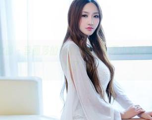 TuiGirl推女郎 - 李丽莎的私拍日常：一不小心就被我的拖鞋抢镜了！