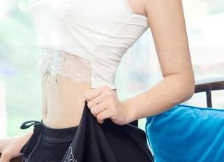 UGirls尤果网 - 在线追踪周于希，图集中她的厨娘形象，呵，真想让人入厨。