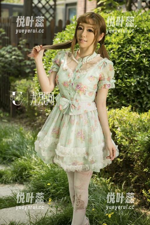 UGirls尤果网 - 沈诺馨玩出新花样：我的办公室写真集