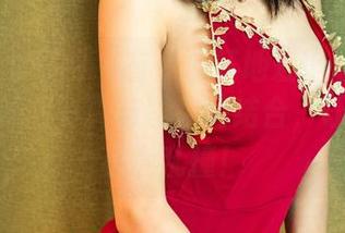 UGirls尤果网 - 有点疯狂地爱上陈幼伊了，这组美足写真与图包的结合，让我心里小鹿乱撞！