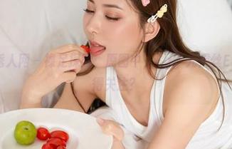 Xiuren秀人网 - 裸足探险：原图中，Egg-尤妮丝Egg值不值得关注？