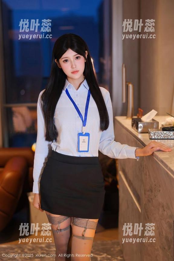 Xiuren秀人网 - 图片里那些定制的比基尼衬托出来Niki可雅的身姿，结果我自己都变好奇！