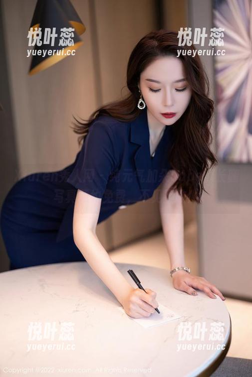 Xiuren秀人网 - 纯元气加朵babe，长腿写真预约免费，不见不散！