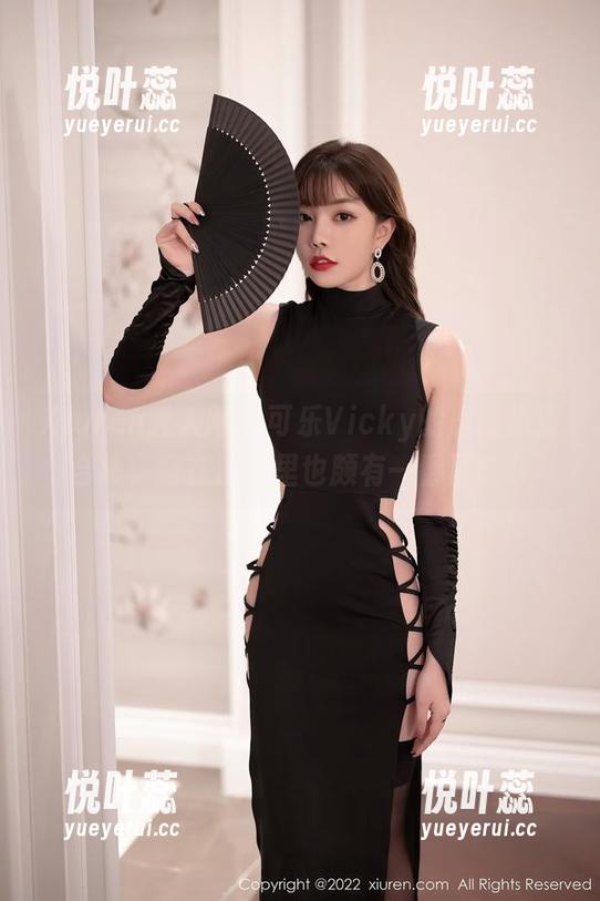 Xiuren秀人网-可乐Vicky Xiuren秀人网 - 可乐Vicky的居家高清合集:窝在沙发里也颇有一番风味。
