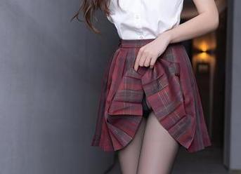 Xiuren秀人网 - 赵万灵：让白色从未如此迷人，图片高清得像冰淇淋，你忍心下嘴吗？