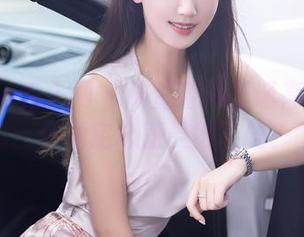 Xiuren秀人网 - 陆萱萱的圣诞高清合集：你确定心脏受得了吗？