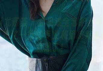 YouMi尤蜜荟 - 你见过全套护士写真吗？艾小青把这一行的专业和俏皮结合得太有意思了！
