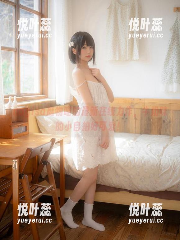 nagisa魔物喵的最新在线力作，牛奶味的小自拍好可爱！