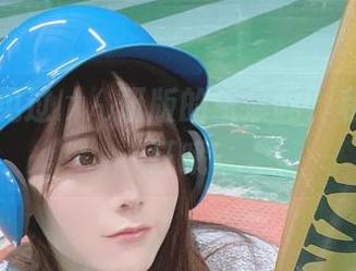 喂，你见过けん研版的玉藻吗？私拍很疯狂哦