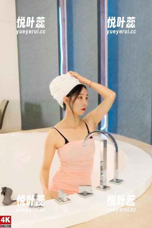 丽柜 - 试图解读汐汐的定制写真，颜丝竟变得有趣起来