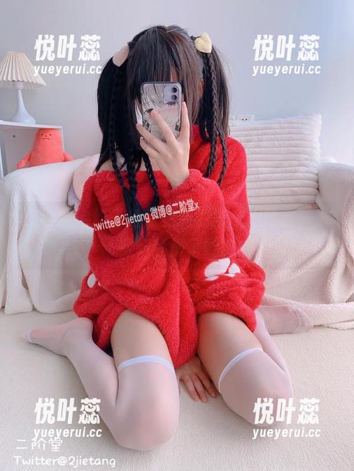 二阶堂宅绘子 二阶堂宅绘子给你更新的黑皮袍珍珠,准备好舔屏了吗?