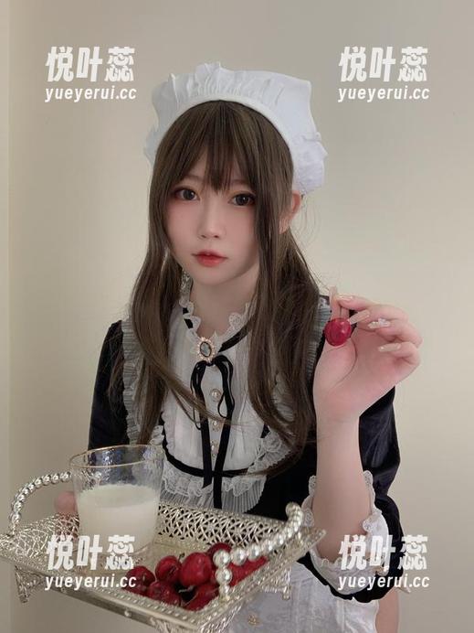 依依超级懒 依依超级懒的可爱写真集,不小心被萌翻了...