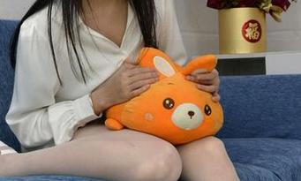 初夏女神 - 依依的最新图册，邻家女孩学习篇，仿佛我也回到了校园！