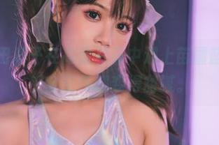 当千反田鹿子在高清写真中遇上苗疆蓝蝶，似乎全空气都变得甜腻。