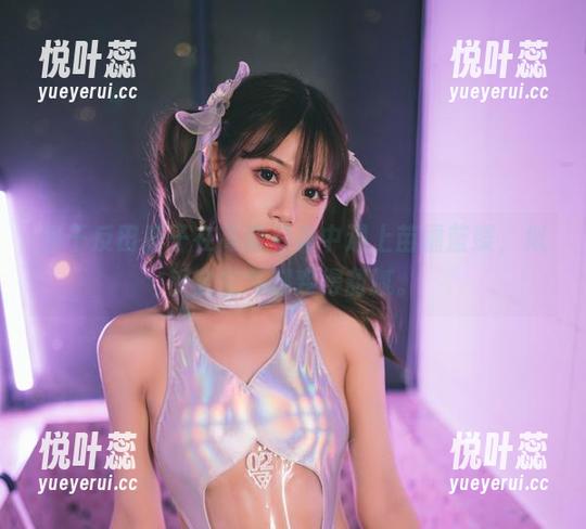 当千反田鹿子在高清写真中遇上苗疆蓝蝶，似乎全空气都变得甜腻。