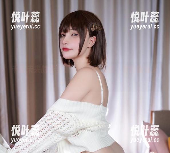 千夜未来的镂空原图，光影重叠，有时候让人毫无逻辑可言。
