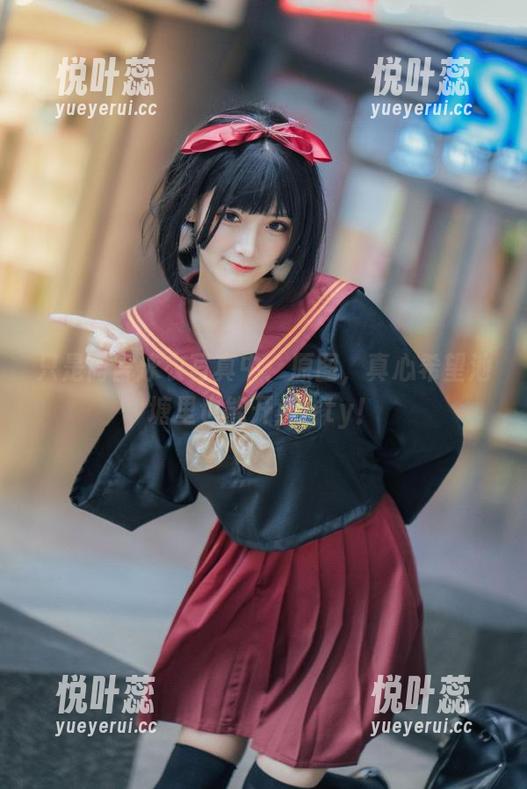 只是简言泳衣写真中：原图，真心希望池塘里也能开party！