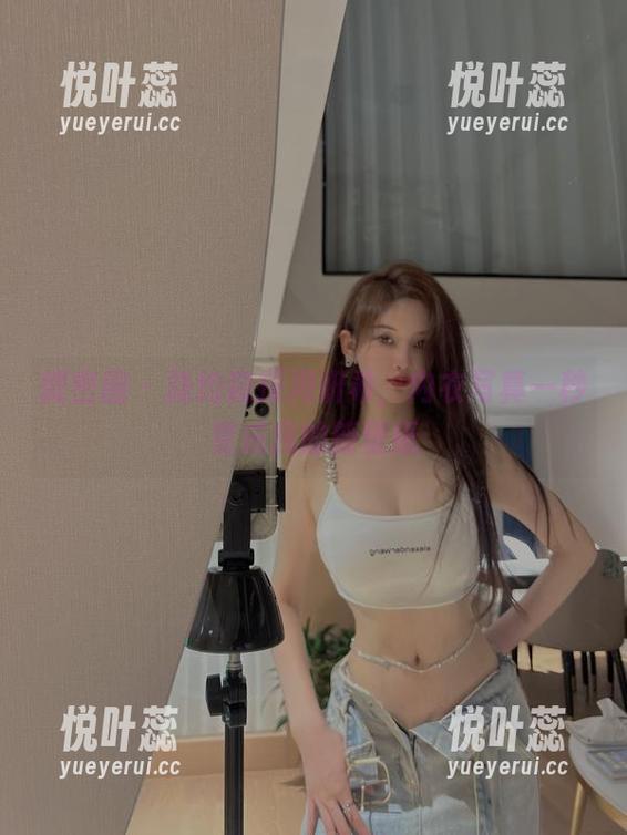 微密圈 - 隐约窥探周妍希，内衣写真一秒变成我的新壁纸