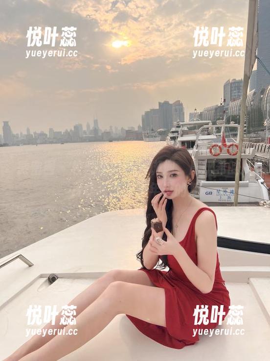 微密圈 - 校园里的色彩斑斓，周妍希的照片让我想到了年少的梦