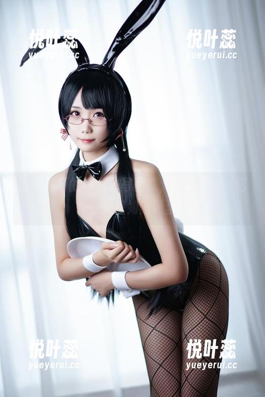这次更新的嫣嫣子写真集，真心觉得‘忆’在这里如期而至。