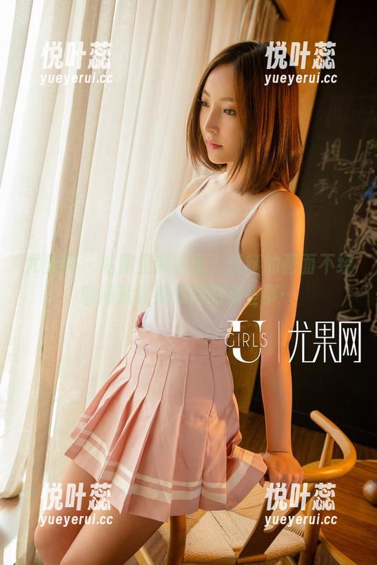 尤果网 - 私房里的莉恩，长腿的画面不经意间就让我想到的那些事…