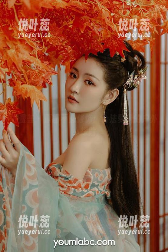 尤蜜荟 - 原图不必修饰：合法萝莉的户外小探险