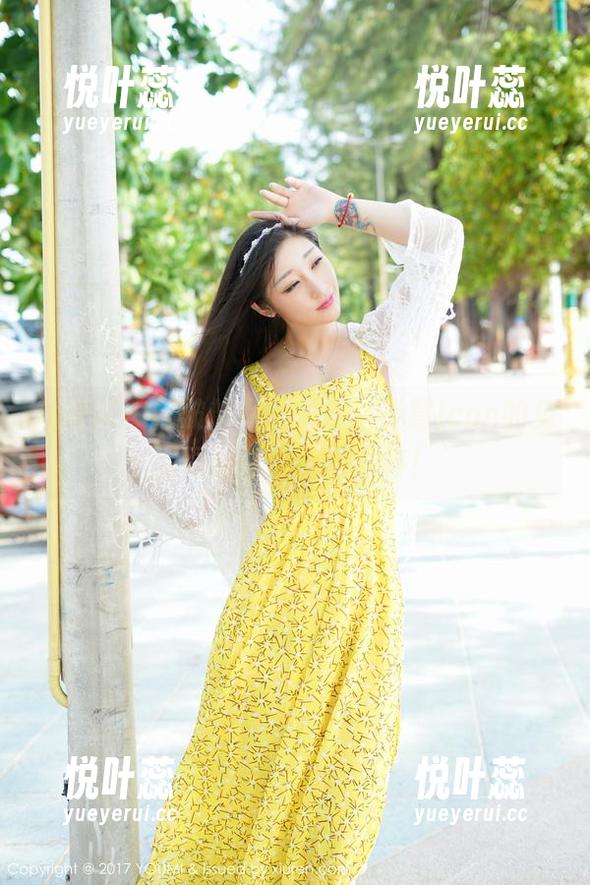 尤蜜荟 - 打破修女的严肃，筱慧icon的免费图册反转你的期待！