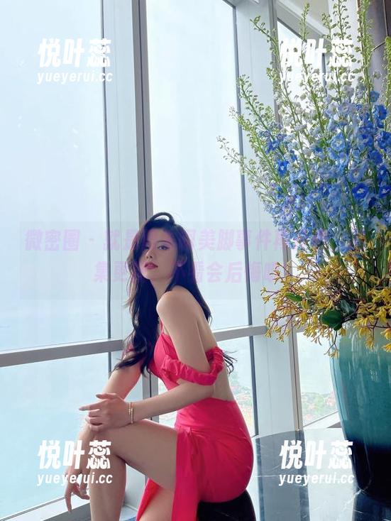 微密圈 - 就是阿朱啊美脚事件再升级，图集更新，不看会后悔哦！