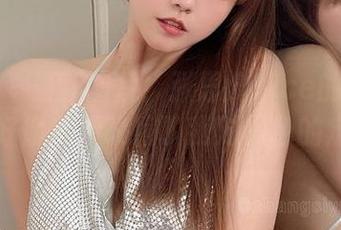 微密圈 - 最新图片！张思允nice的吊带黑丝，好像直接改编了我对黑色的定义。
