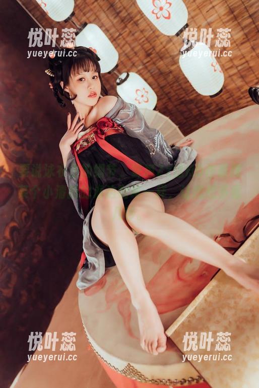 晕崽Zz 要说泳衣里的细节,晕崽Zz这HD作品跟某个小清新的海边咖啡一样,让我想多看几秒。