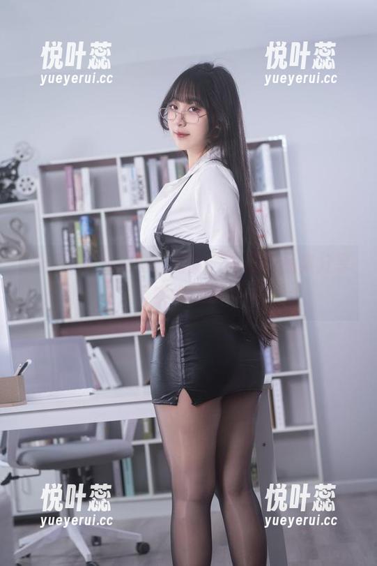 随便聊聊浅安安的椰奶，一份作品集分享，其实也就那样。