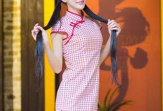 爱蜜社 - 敢不敢相信杨紫嫣的空姐造型？原图分享来验证