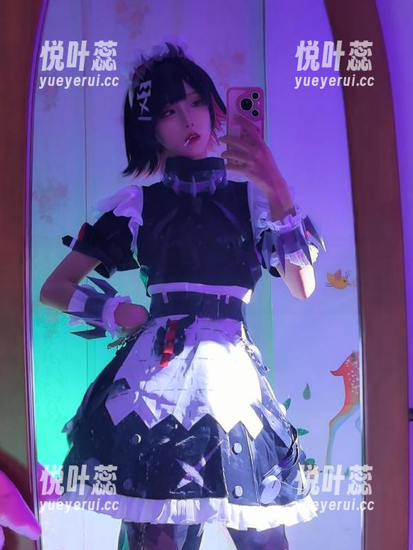 狐玖玖 狐玖玖在泳装中演绎的写真,你下载了吗?李清照都想注解呢!