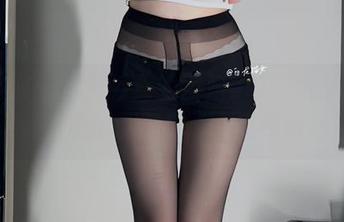 微密圈 - 白龙猫女的空姐2.0：点击图片，资源质量反倒成了个隐秘话题。