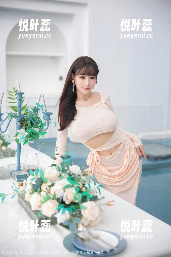 秀人网-养乐多DoDo 秀人网 - 每日一图:养乐多DoDo修女最新原图,穿修女服饰的样子太萌了,跟耶稣打招呼了吗?