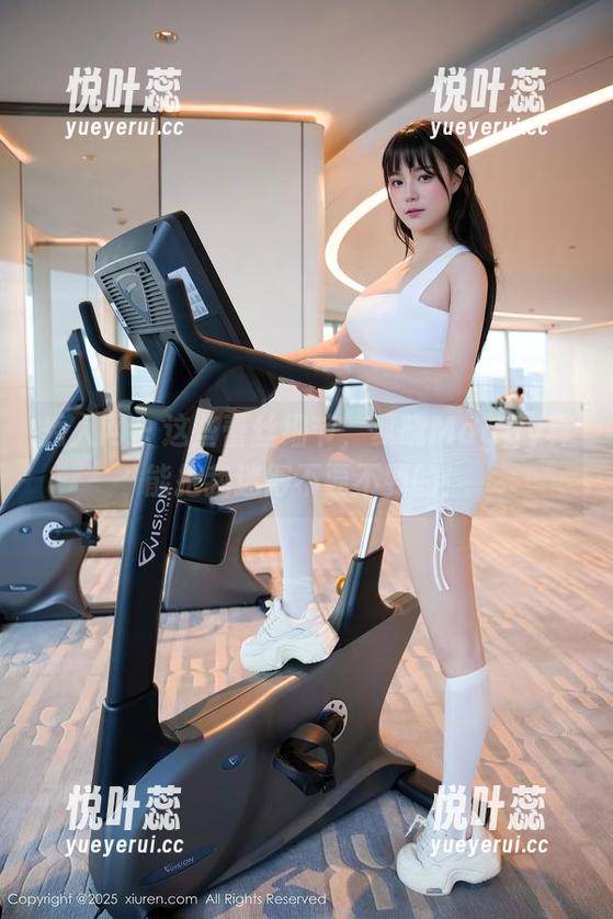 秀人网 - 这些蕾丝细节，夏晓Maggy真能把我迷得不要不要的！