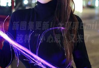 秀人网 - 新图集更新！大琪琪Emily的温柔，这种“小心思”又来了。