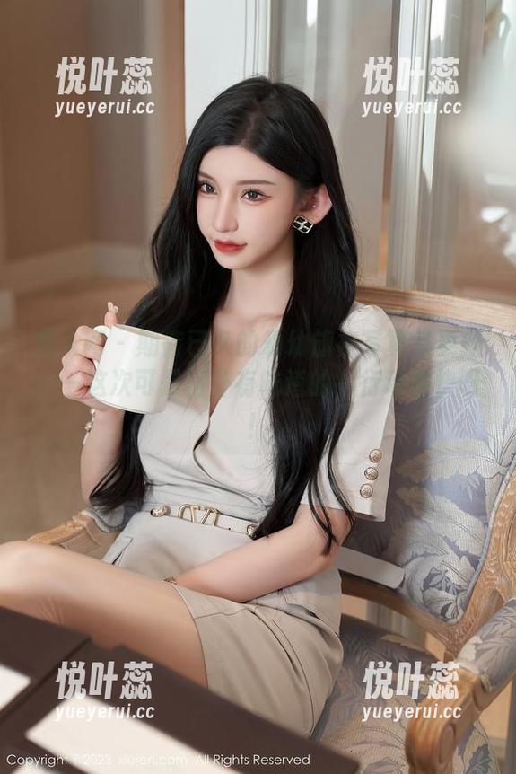 秀人网-幼幼 秀人网 - 期待已久的幼幼旗袍写真集更新——这次可是格外有味道的,行动要快呀!