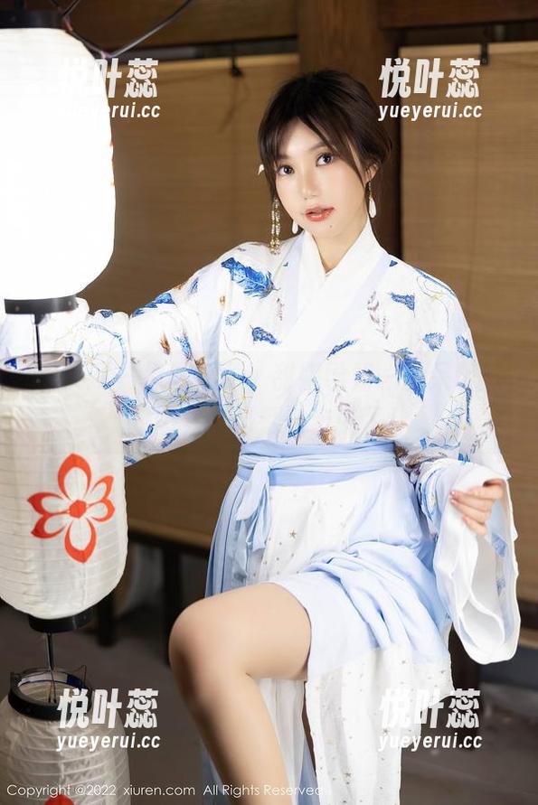 秀人网 - 原图来了，甜妮学姐一脸呆萌，我感觉自己都被击中了！
