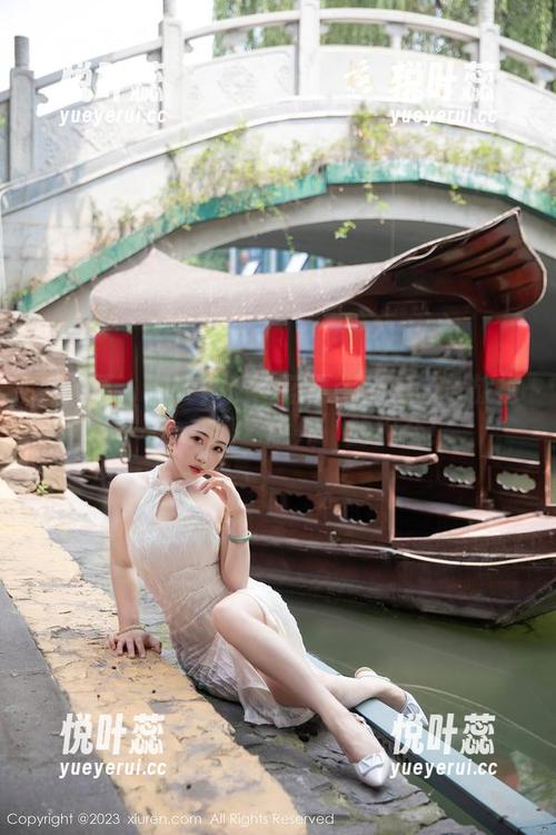 秀人网-蓝夏akasha 秀人网 - 图文并茂:蓝夏akasha与旗袍,一个充满‘意外’的组合!