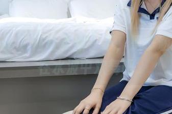 绮梦摄影 - 浴缸更新？不，是子涵的图包在水波中欢舞吧